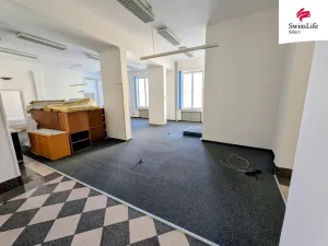 Prodej činžovního domu, Třeboň, Masarykovo nám., 1250 m2