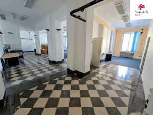 Prodej činžovního domu, Třeboň, Masarykovo nám., 1250 m2