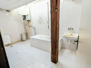 Prodej činžovního domu, Třeboň, Masarykovo nám., 1250 m2