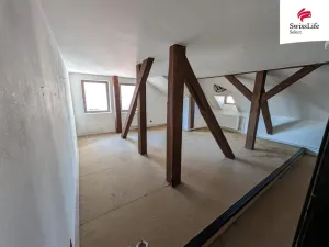 Prodej činžovního domu, Třeboň, Masarykovo nám., 1250 m2