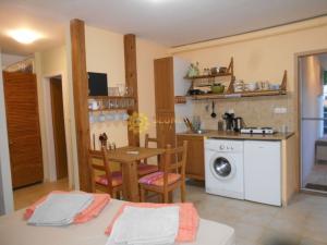 Prodej apartmánu, Splitska, Chorvatská republika, Varos III, 100 m2