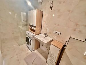 Prodej vícegeneračního domu, Unhošť, Terasy II, 204 m2