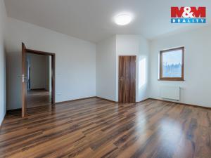 Prodej rodinného domu, Nová Role - Mezirolí, 376 m2