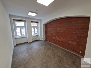 Pronájem kanceláře, Karlovy Vary, Lázeňská, 18 m2