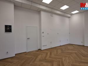 Pronájem obchodního prostoru, Rožnov pod Radhoštěm, Partyzánská, 43 m2