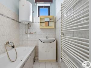Prodej bytu 3+1, Seletice, 73 m2