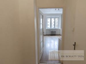 Pronájem bytu 1+kk, Praha - Nusle, Žateckých, 23 m2
