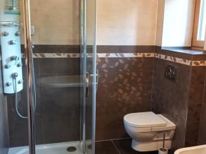Pronájem atypického bytu, Jablonné v Podještědí - Heřmanice v Podještědí, 110 m2