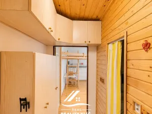 Pronájem bytu 1+1, Ostrava, Garážní, 38 m2