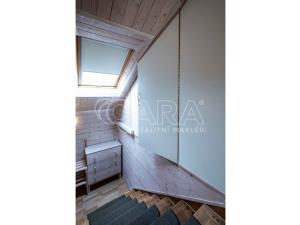 Pronájem bytu 1+kk, Libiš, Vojtěšská, 45 m2