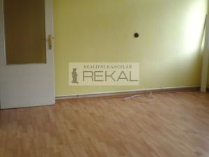 Pronájem bytu 2+kk, Praha - Smíchov, Kmochova, 42 m2