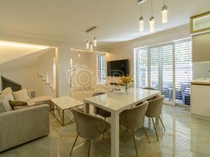 Pronájem rodinného domu, Rostoklaty - Nová Ves II, 90 m2