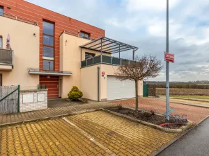 Prodej bytu 3+kk, Praha, Špeciánova, 74 m2