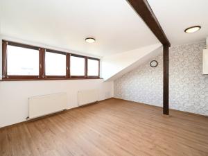 Pronájem bytu 1+kk, Praha - Holešovice, Komunardů, 54 m2