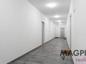 Prodej bytu 2+kk, Praha - Uhříněves, Oty Bubeníčka, 45 m2