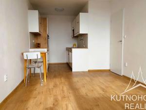 Pronájem bytu 2+kk, Kolín, Radimského, 38 m2