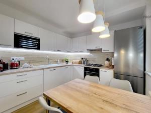 Prodej bytu 2+1, Židlochovice, sídl. Družba, 55 m2