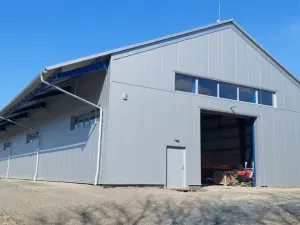 Prodej výrobních prostor, Valašské Meziříčí - Bynina, 820 m2