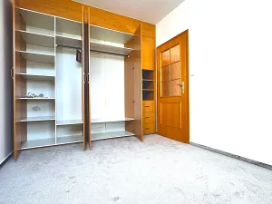 Prodej bytu 2+kk, Praha, Spořická, 56 m2