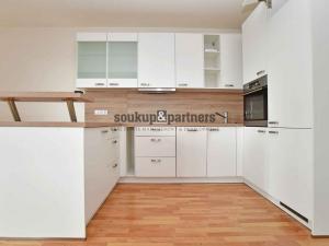 Pronájem bytu 3+kk, Praha - Strašnice, Zvěřinova, 79 m2