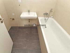 Pronájem bytu 3+kk, Praha - Strašnice, Zvěřinova, 79 m2