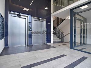 Pronájem bytu 3+kk, Praha - Strašnice, Zvěřinova, 79 m2