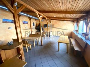 Pronájem restaurace, České Budějovice - České Budějovice 6, nám. Švabinského, 200 m2