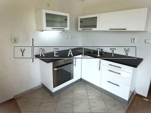 Pronájem bytu 1+kk, Praha - Záběhlice, Velenovského, 37 m2