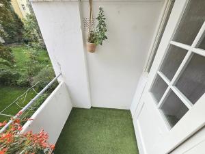 Pronájem bytu 2+kk, Praha - Žižkov, Křišťanova, 48 m2