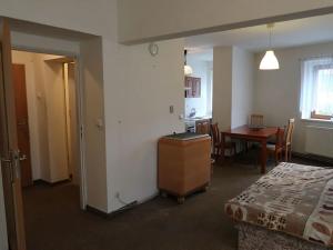 Pronájem bytu 2+kk, Praha - Libeň, Sokolovská, 47 m2