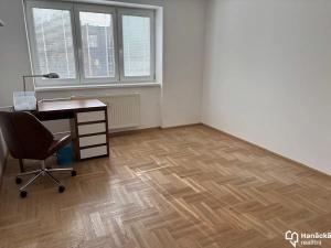 Pronájem bytu 2+1, Olomouc, Dobrovského, 57 m2