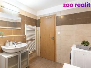 Prodej bytu 2+kk, Hostivice, Ječná, 54 m2