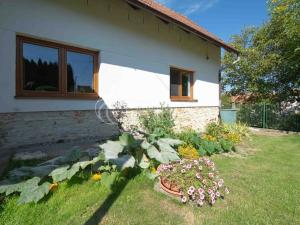 Prodej rodinného domu, Hostín, 165 m2