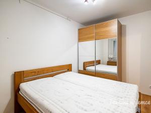 Pronájem bytu 2+kk, Praha - Strašnice, V olšinách, 38 m2
