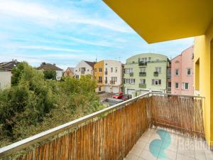 Prodej bytu 1+kk, Praha, Bojínková, 32 m2