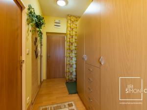 Prodej bytu 2+kk, Tmaň, 50 m2