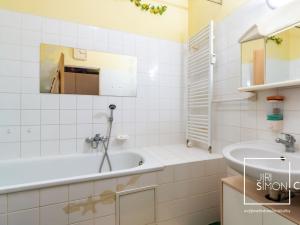 Prodej bytu 2+kk, Tmaň, 50 m2