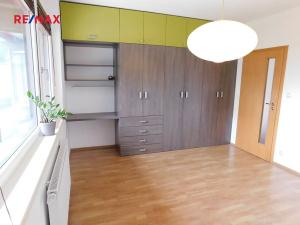 Pronájem bytu 2+kk, Praha - Velká Chuchle, Mrkosova, 60 m2