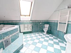 Prodej vícegeneračního domu, Praha - Horní Počernice, 310 m2