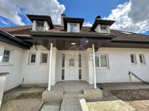 Prodej vícegeneračního domu, Praha - Horní Počernice, 310 m2