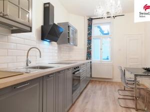 Prodej bytu 2+1, Praha - Nové Město, Na Zderaze, 75 m2