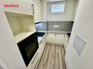 Prodej bytu 2+kk, Praha - Modřany, Pejevové, 45 m2