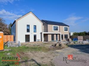 Prodej bytu 4+1, Praha - Pitkovice, K dálnici, 155 m2