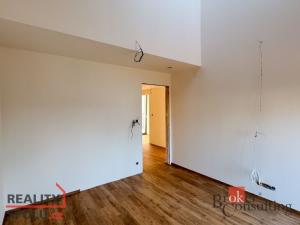 Prodej bytu 4+1, Praha - Pitkovice, K dálnici, 155 m2