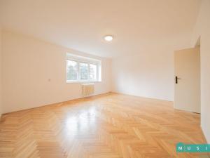 Pronájem bytu 2+1, Olomouc - Neředín, gen. Píky, 65 m2