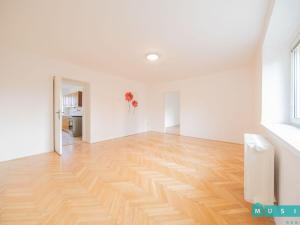 Pronájem bytu 2+1, Olomouc - Neředín, gen. Píky, 65 m2