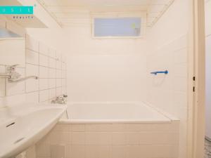 Pronájem bytu 2+1, Olomouc - Neředín, gen. Píky, 65 m2