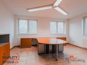 Pronájem kanceláře, Hradec Králové - Kukleny, Pardubická, 17 m2