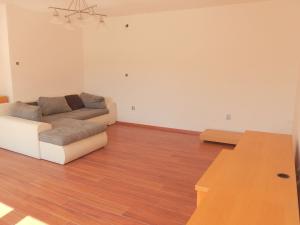 Pronájem bytu 2+1, Napajedla, Komenského, 51 m2