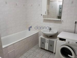 Pronájem bytu 2+kk, Praha, Bechlínská, 50 m2